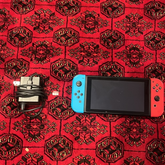 Used Nintendo Switch Nintendo Charger and 256 GB card